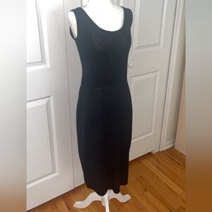 Elegant St John Knit Black Sleeveless Dress
